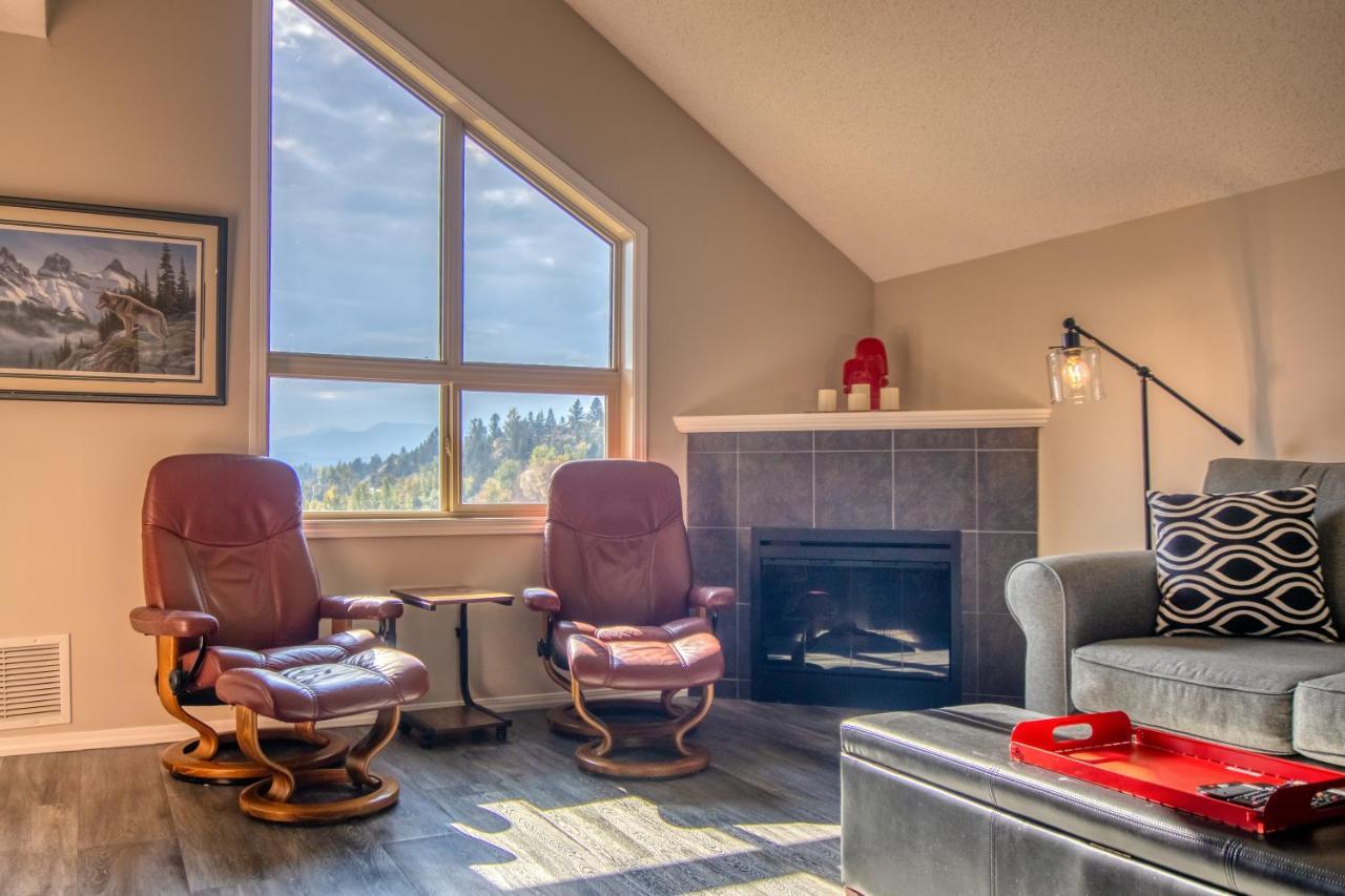 Mountain Getaway Condo - 5 Min Walk To The Beach! إنفيرمير المظهر الخارجي الصورة