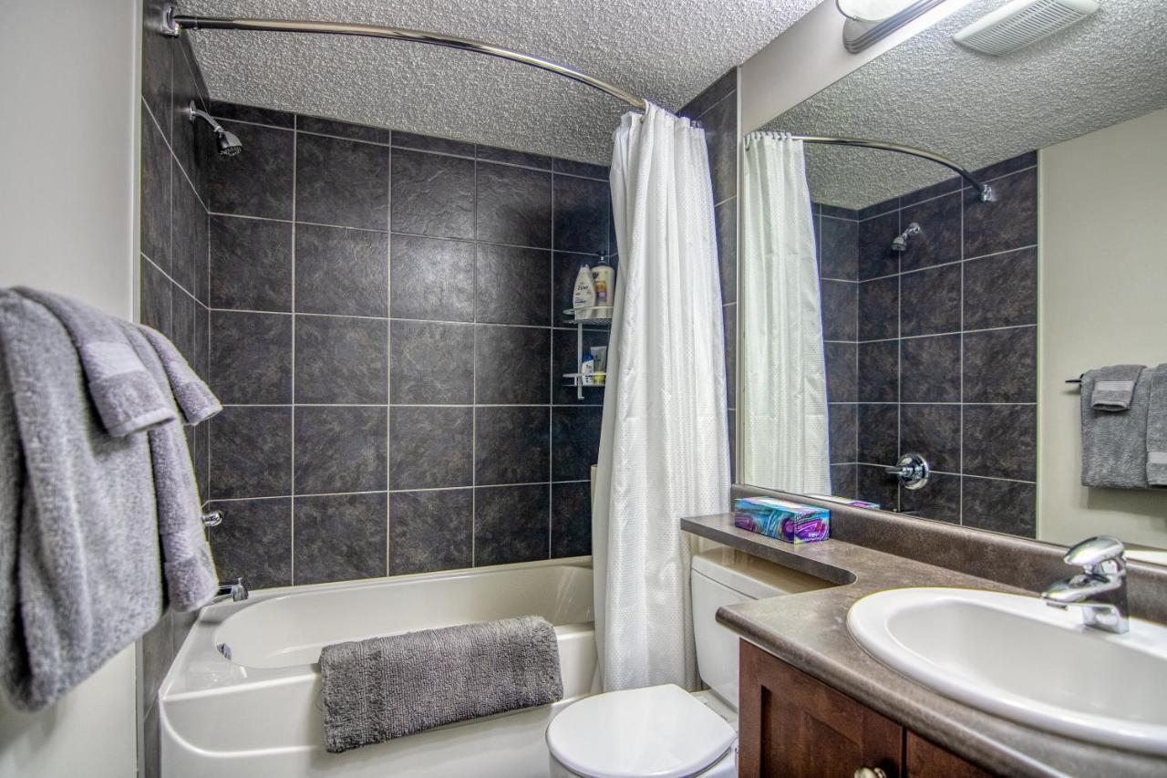 Mountain Getaway Condo - 5 Min Walk To The Beach! إنفيرمير المظهر الخارجي الصورة