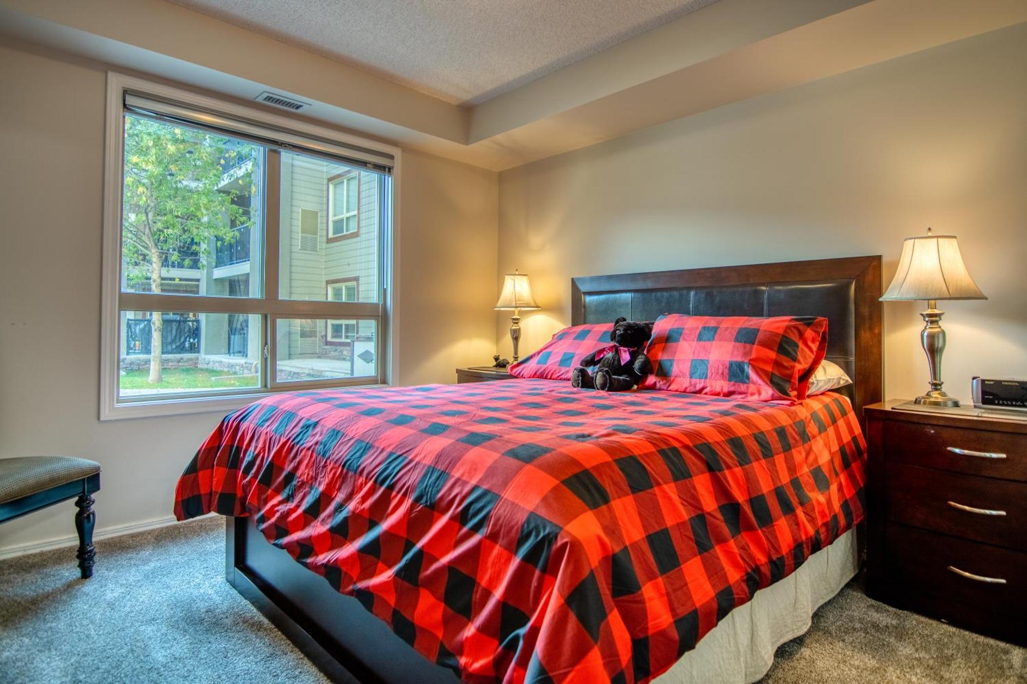 Mountain Getaway Condo - 5 Min Walk To The Beach! إنفيرمير المظهر الخارجي الصورة