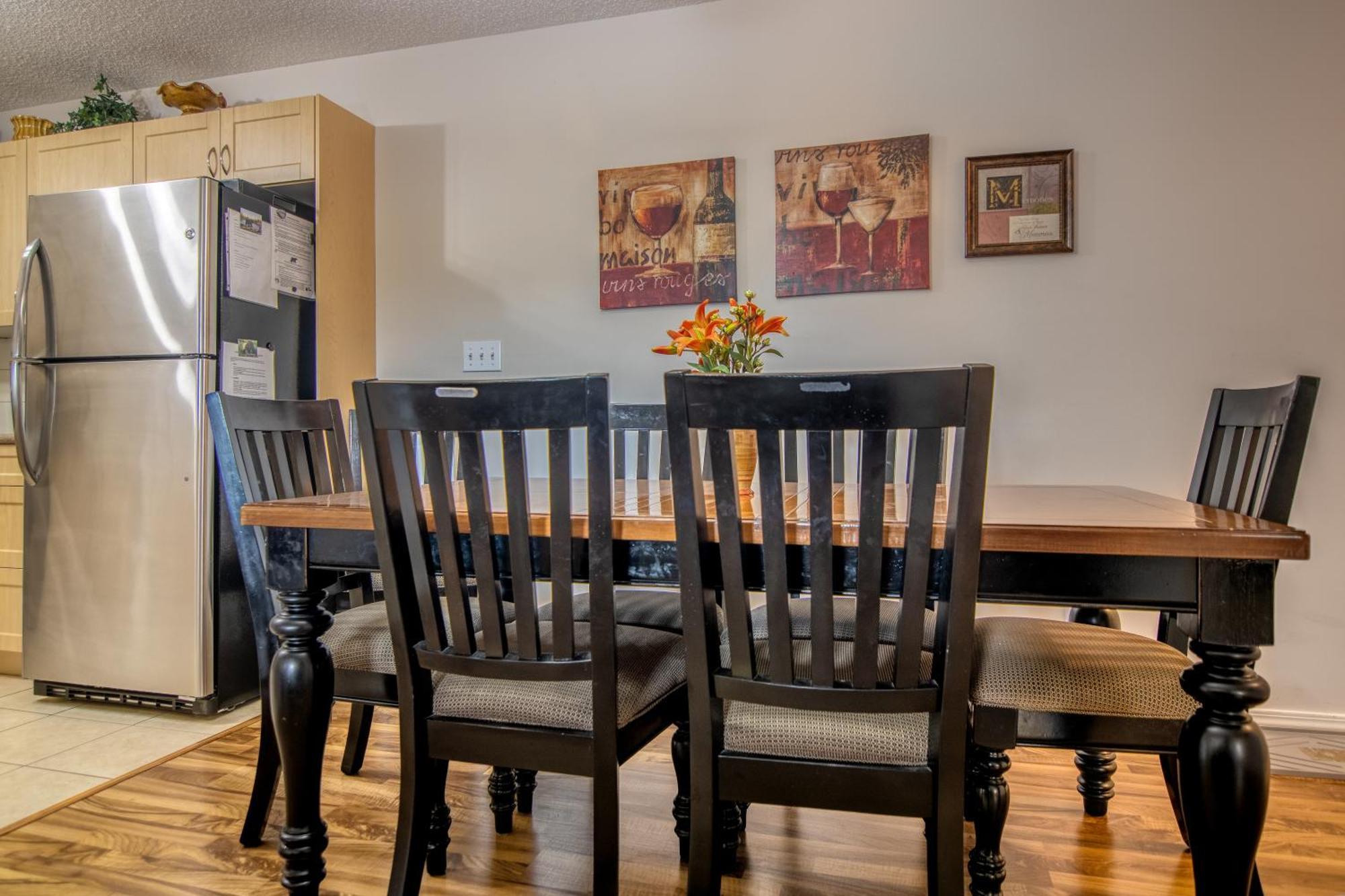 Mountain Getaway Condo - 5 Min Walk To The Beach! إنفيرمير المظهر الخارجي الصورة